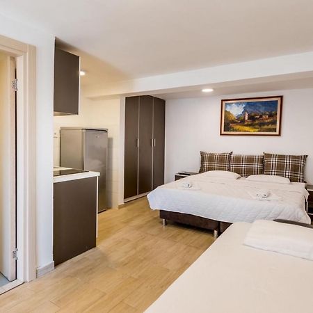 Apartments Belani Херцег Нови Екстериор снимка