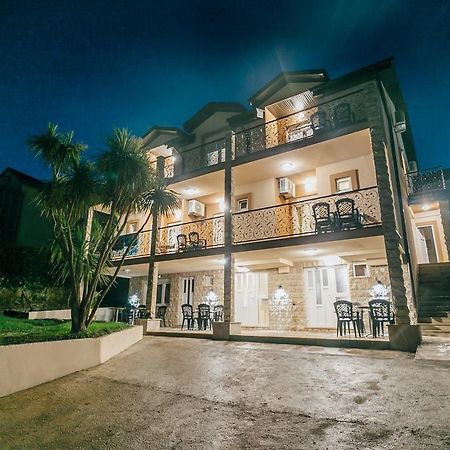 Apartments Belani Херцег Нови Екстериор снимка