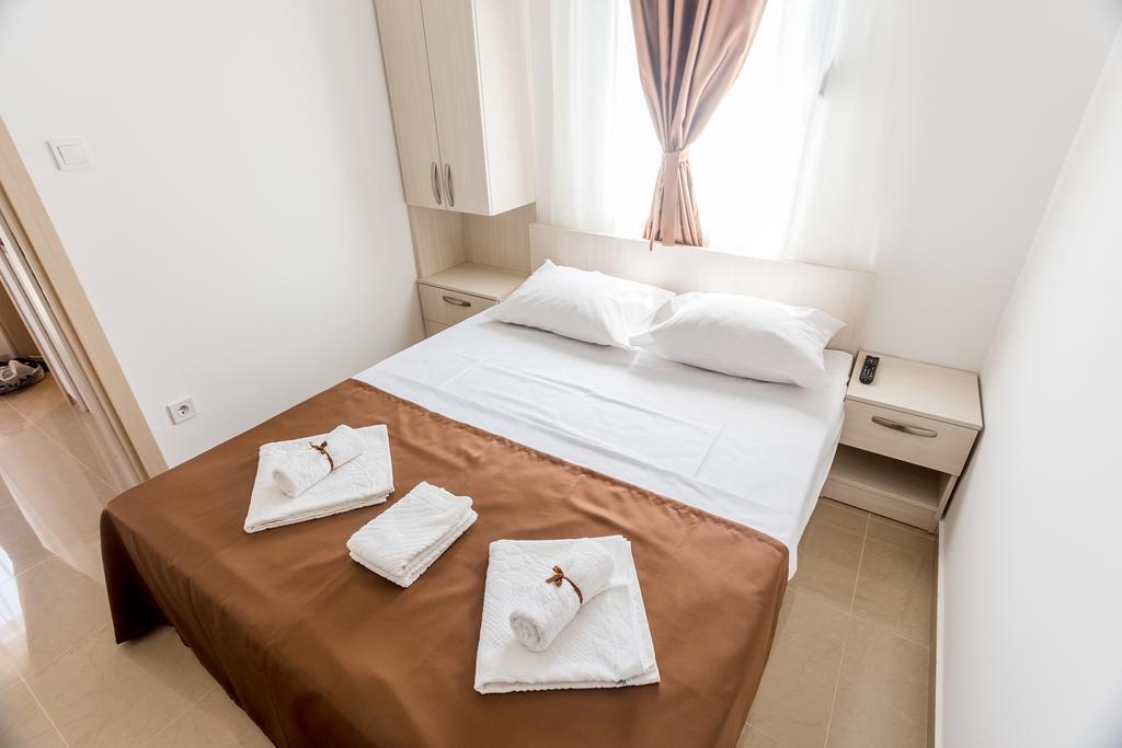 Apartments Belani Херцег Нови Екстериор снимка