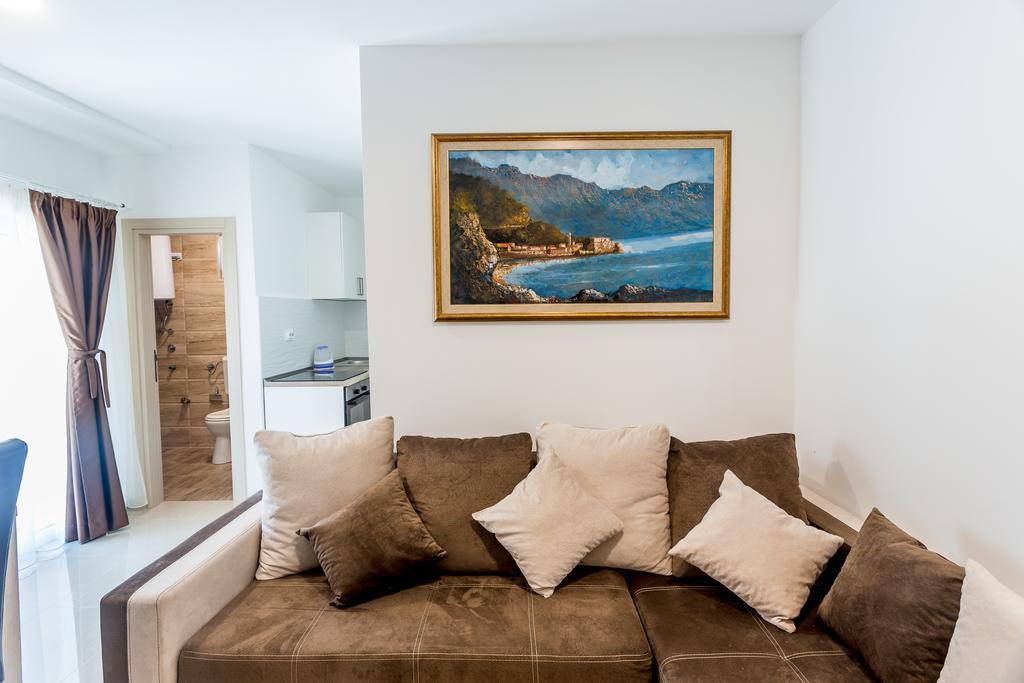 Apartments Belani Херцег Нови Екстериор снимка