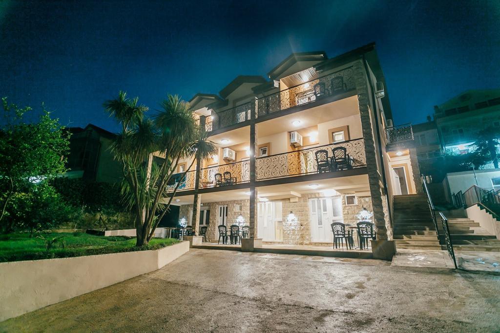 Apartments Belani Херцег Нови Екстериор снимка