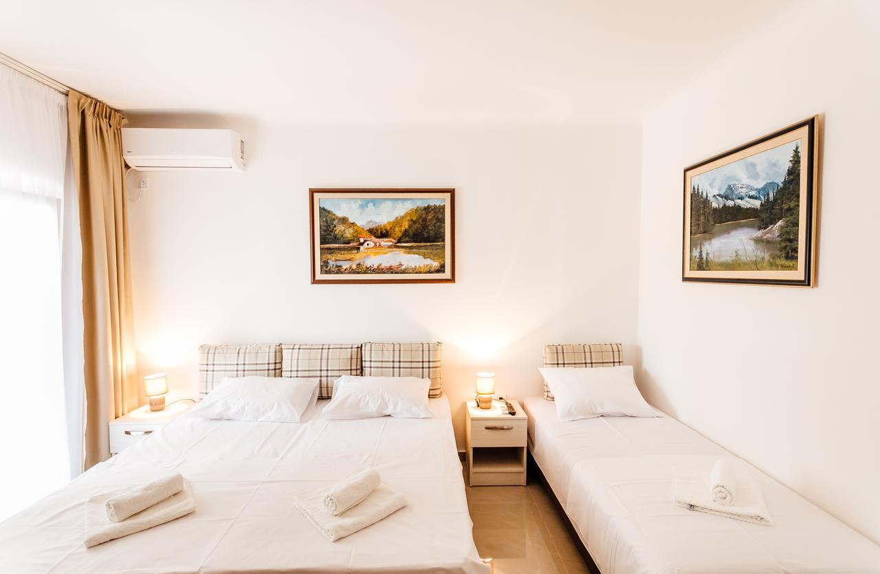 Apartments Belani Херцег Нови Екстериор снимка