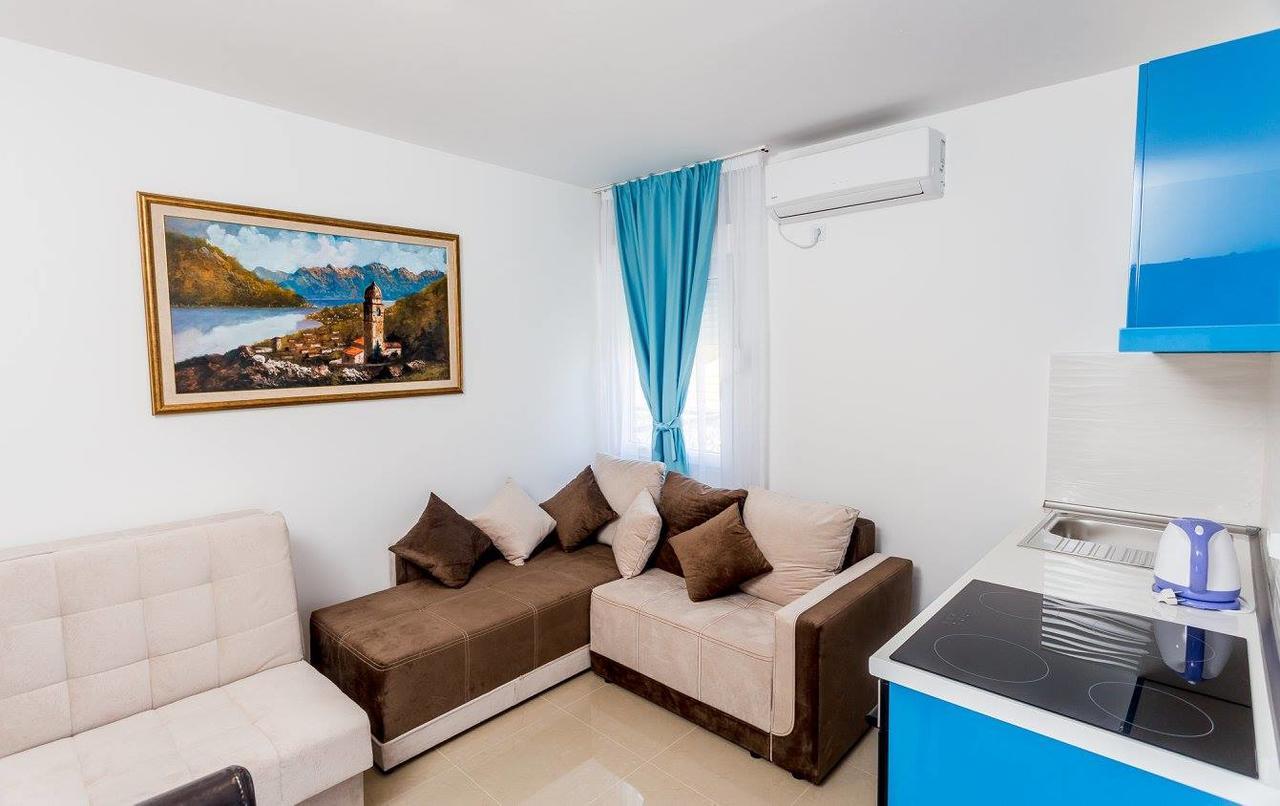 Apartments Belani Херцег Нови Екстериор снимка