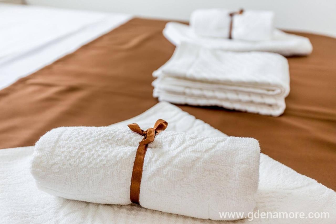 Apartments Belani Херцег Нови Екстериор снимка