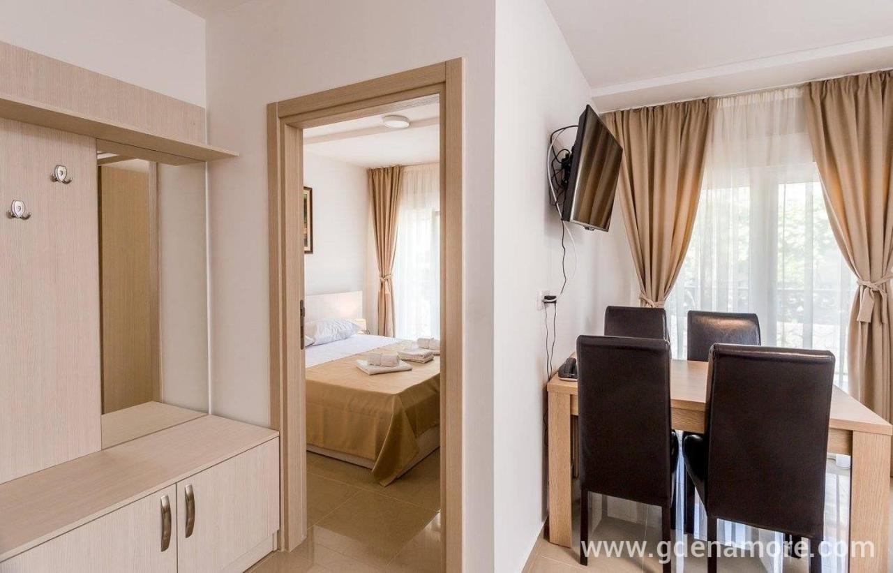 Apartments Belani Херцег Нови Екстериор снимка